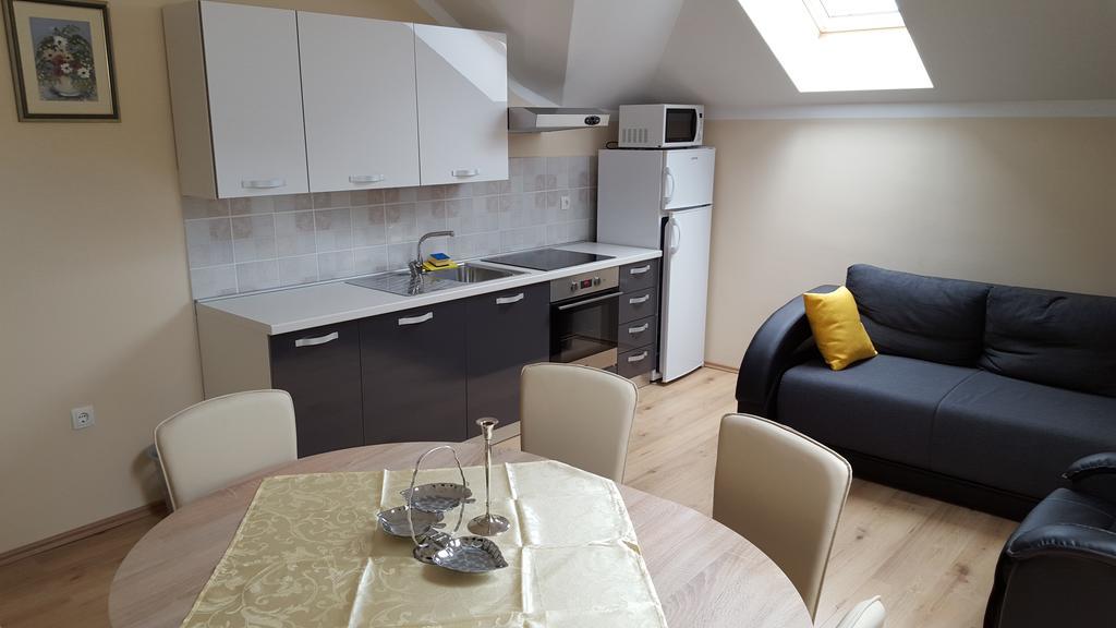 Apartments Villa Atta Опатия Екстериор снимка