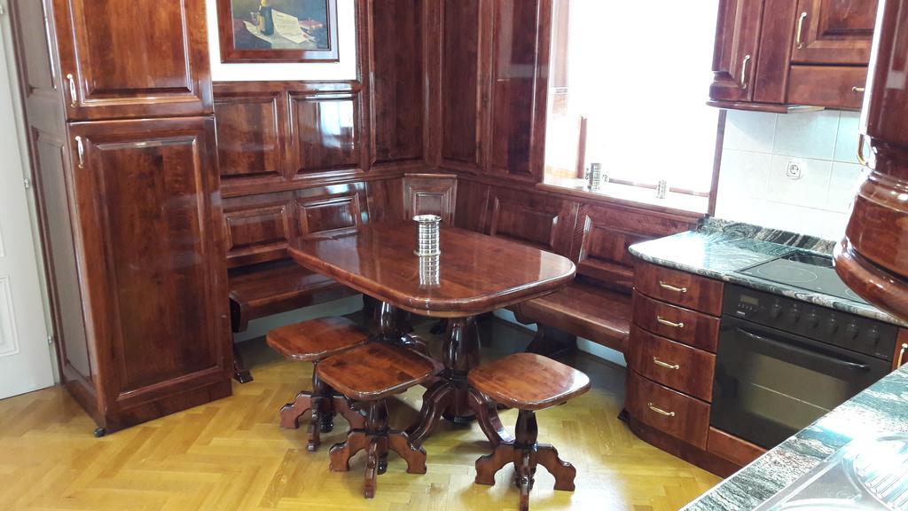 Apartments Villa Atta Опатия Екстериор снимка
