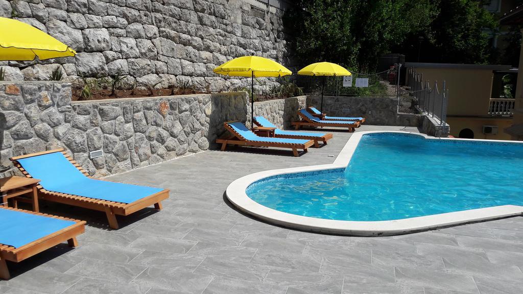 Apartments Villa Atta Опатия Екстериор снимка