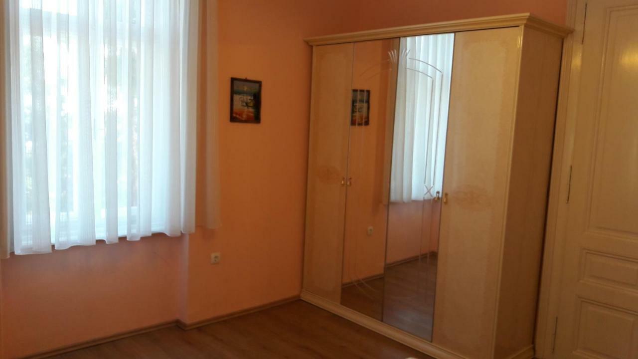 Apartments Villa Atta Опатия Екстериор снимка